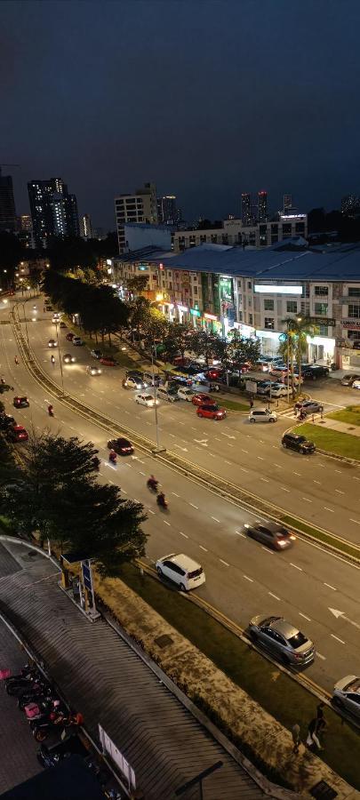 Q Permaisuri Pangsapuri *